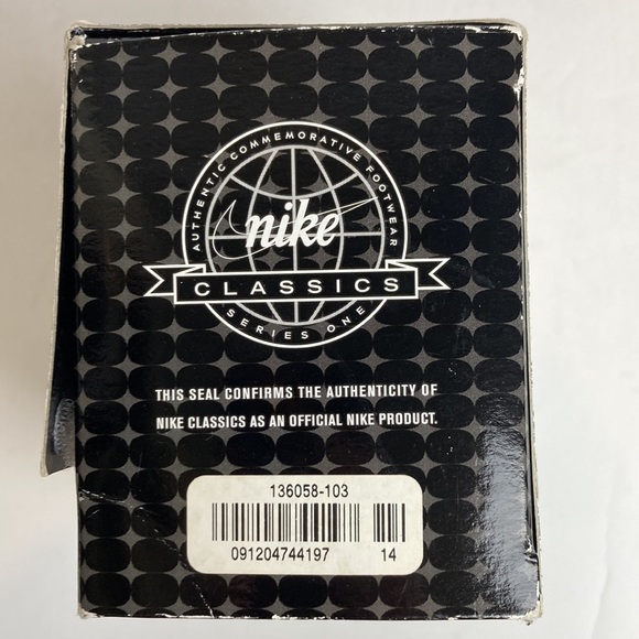 Nike AIR JORDAN Mini Tennis Shoe Bowen Designs 4282 Commemorative Collectible - Picture 15 of 16